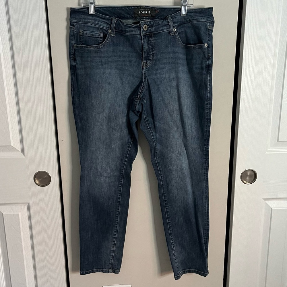 Torrid Premium Stretch Medium Wash Jeans - SHORT Inseam